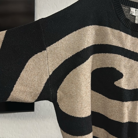 ONE TEASPOON BLACK SWIRL VORTEX JUMPER SWEATER Black &Tan with Thumb holes Sz XL - Picture 8 of 14